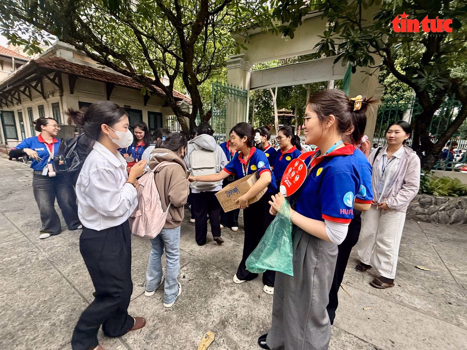 Chú thích ảnh