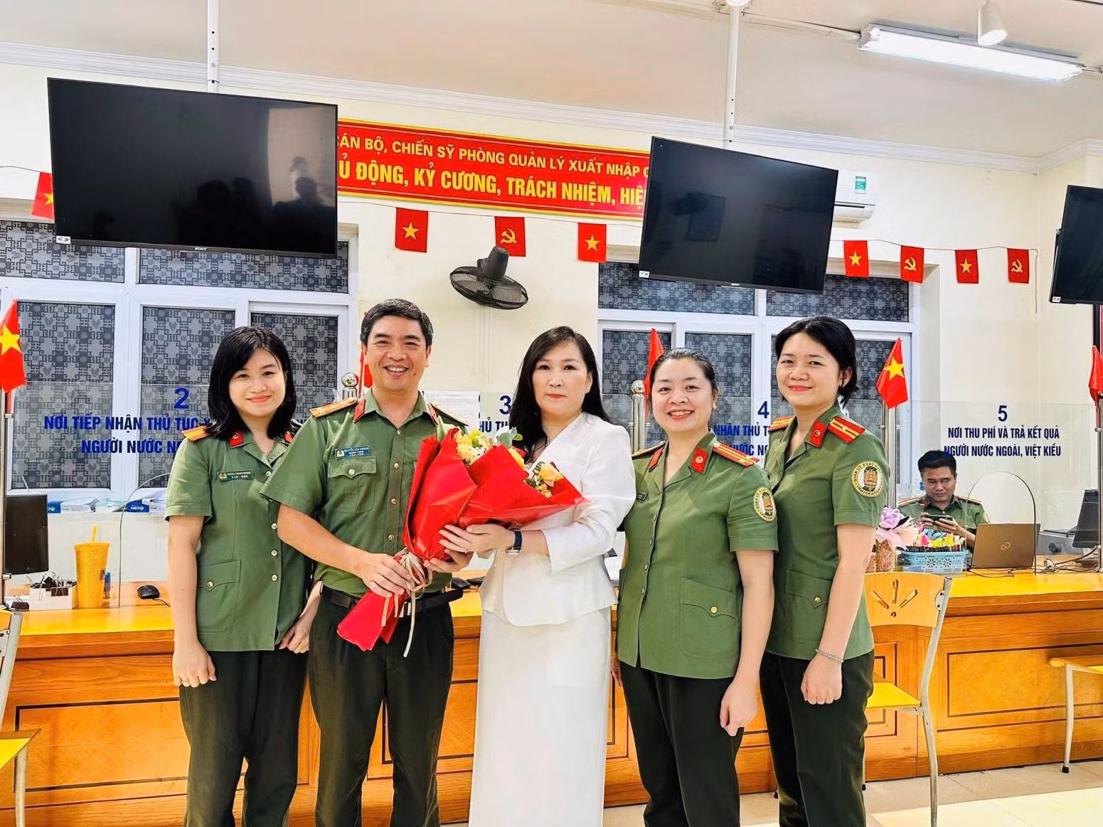 Chú thích ảnh