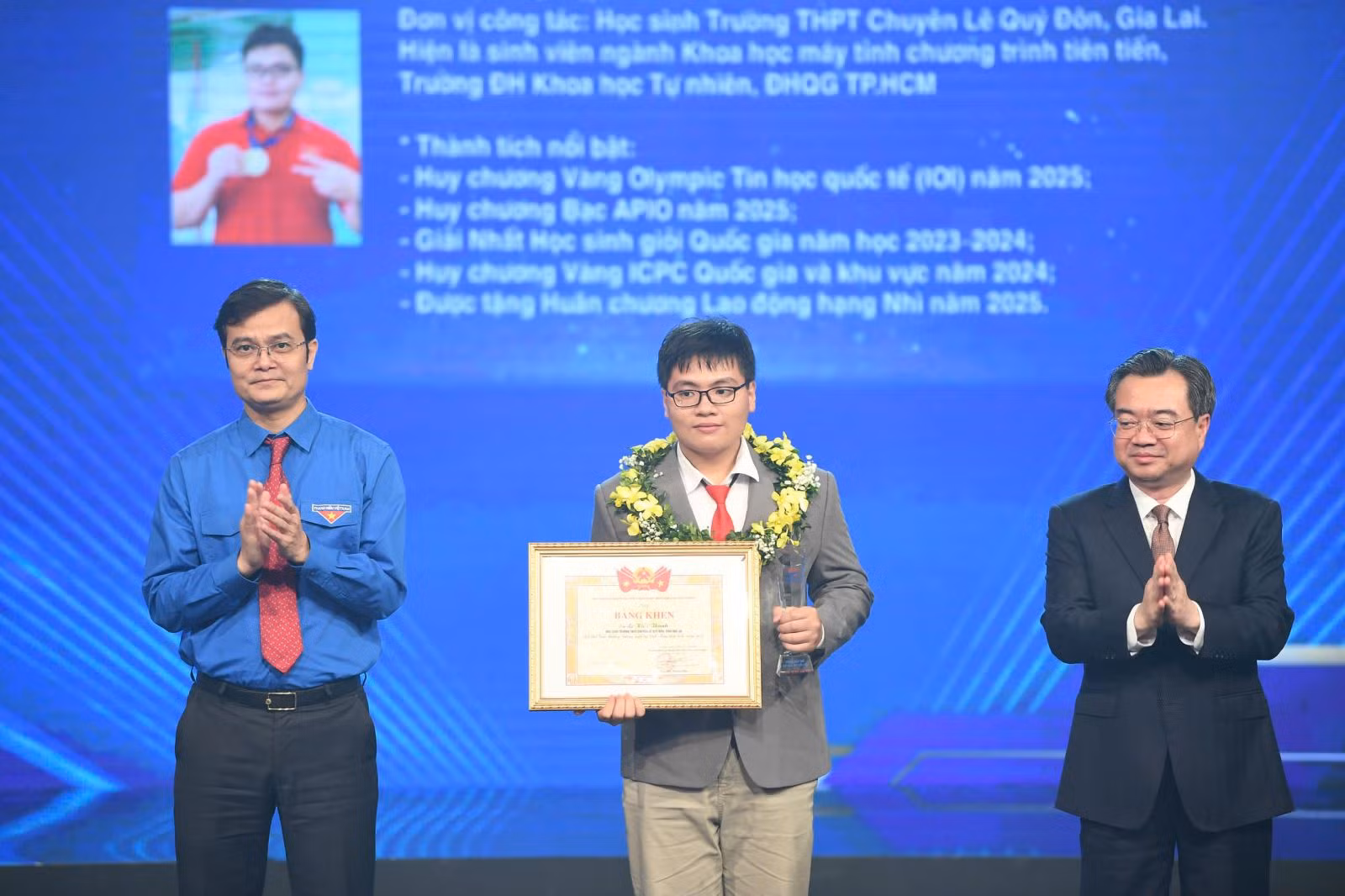 Bạn Lê Kiến Thành vinh dự nhận giải Gương mặt trẻ Việt Nam tiêu biểu 2025.