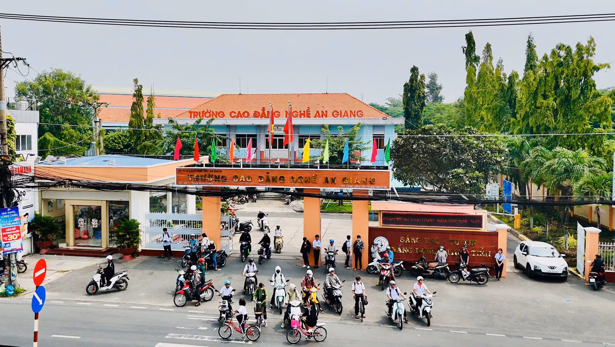 caodangnghe1.jpg
