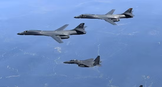 Ông Trump bác bỏ đối thoại với Triều Tiên, Trung Quốc tuyên bố không để chiến tranh ở cửa ngõ ảnh 1