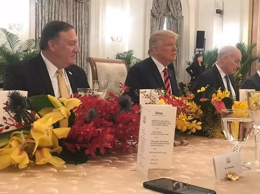Tổng thống Trump được mừng sinh nhật trong bữa trưa với Thủ tướng Singapore ảnh 4