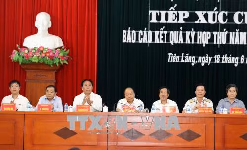 Thủ tướng Nguyễn Xuân Phúc tiếp xúc cử tri huyện Tiên Lãng, Hải Phòng ảnh 4