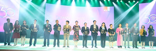 Tập đoàn Novaland – Top “50 Công ty kinh doanh hiệu quả nhất Việt Nam” ảnh 1