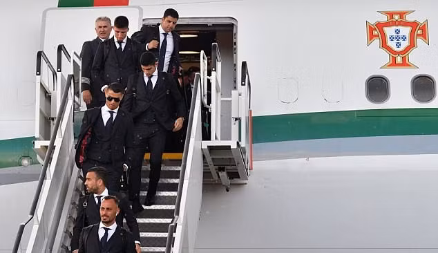 Cristiano Ronaldo, Lionel Messi và các đồng đội đều đã có mặt ở Nga ảnh 6