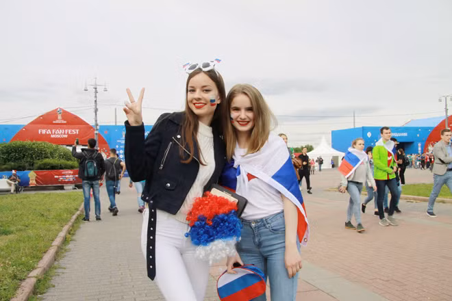 Ngắm những hot girl Nga xinh đẹp ở World Cup 2018 ảnh 2