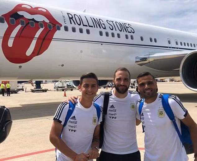 Cristiano Ronaldo, Lionel Messi và các đồng đội đều đã có mặt ở Nga ảnh 9