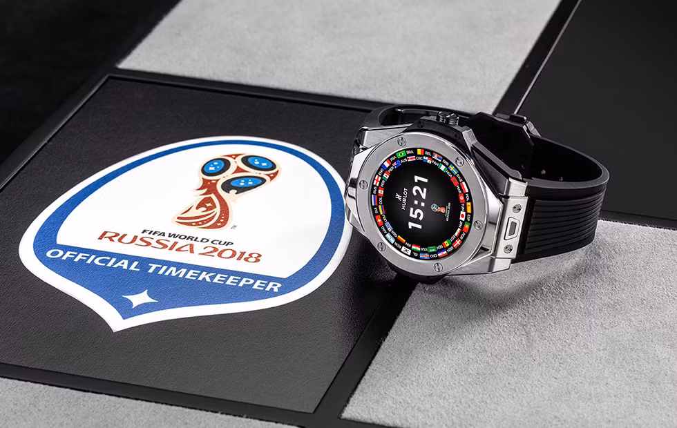 Trọng tài World Cup 2018 được trang bị đồng hồ thông minh ảnh 1