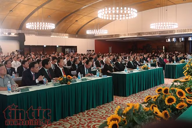 Hà Nội trao các quyết định đầu tư trên 17 tỷ USD tại hội nghị hợp tác đầu tư và phát triển ảnh 1