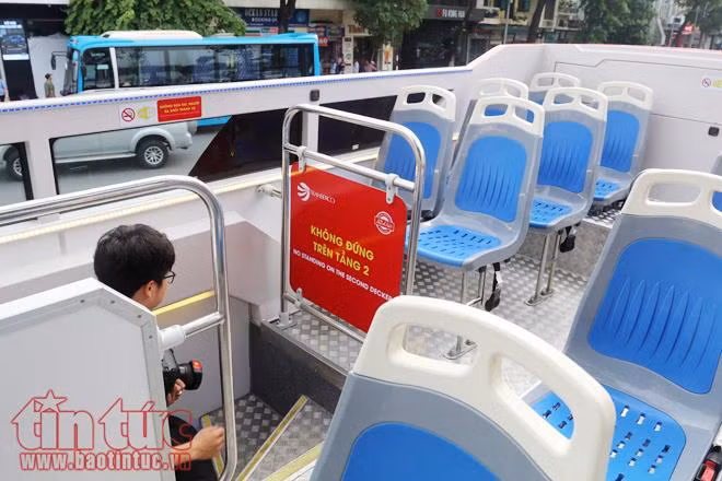 Xe buýt du lịch 2 tầng tại Hà Nội vắng khách ảnh 4
