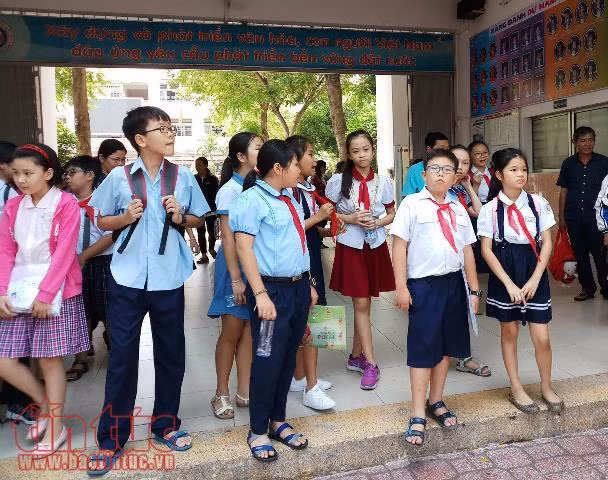 Hơn 4.000 thí sinh 'đua' vào lớp 6 trường THCS chuyên Trần Đại Nghĩa ảnh 4