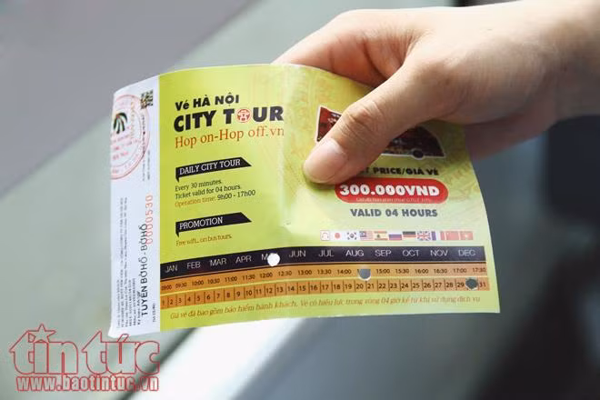 Xe buýt du lịch 2 tầng tại Hà Nội vắng khách ảnh 6