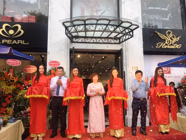 Khai trương Trung tâm thời trang hoàn chỉnh tại Hà Nội ảnh 1