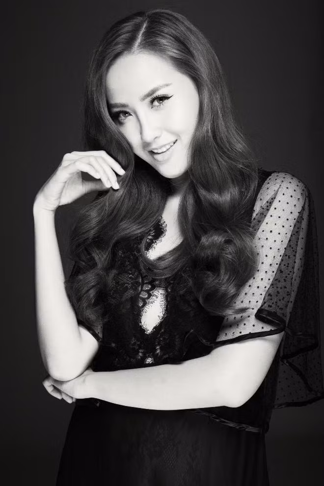 Khánh Ngân quyến rũ mê người trước chung kết The Face ảnh 4