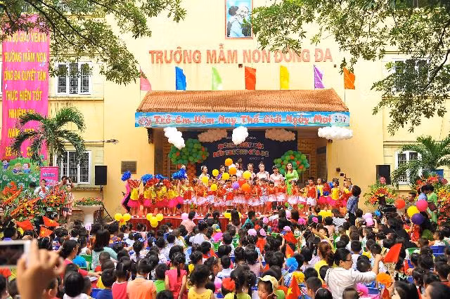 Hình ảnh ấn tượng trong ngày khai giảng năm học mới ảnh 17