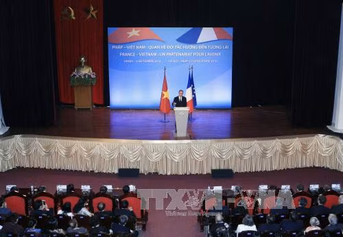 Tổng thống Hollande nói về "tương lai chung của Pháp-Việt Nam" ảnh 1