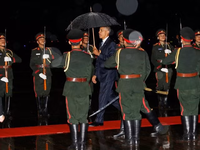 Tổng thống Mỹ đến Lào dự hội nghị cấp cao ASEAN ảnh 1