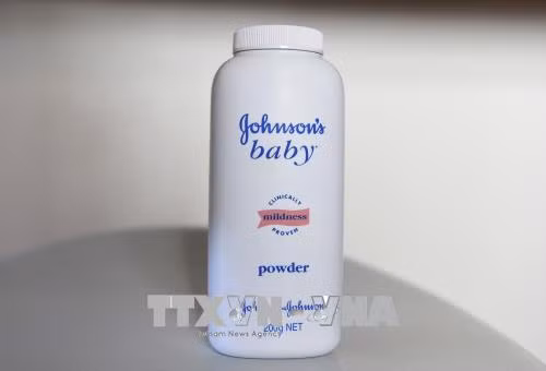Tập đoàn Johnson & Johnson bị phạt hàng tỷ USD do sản phẩm chứa chất gây ung thư ảnh 1