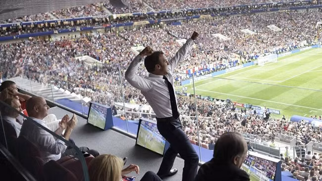 WORLD CUP 2018: Đội tuyển Pháp nhận cơn mưa lời khen của các chính trị gia ảnh 1