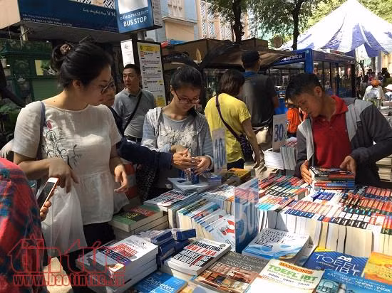 6 tháng đường sách TP Hồ Chí Minh đạt doanh thu gần 20 tỷ đồng ảnh 1