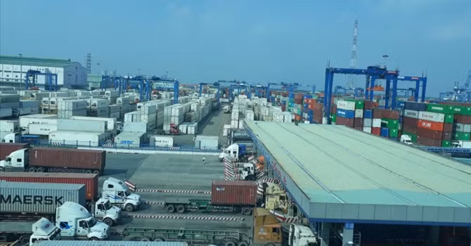 Kiểm tra, lấy mẫu phân tích tất cả lô hàng phế liệu nhập khẩu ảnh 1
