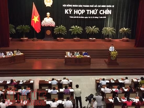 Kỳ họp thứ 9 HĐND TP Hồ Chí Minh: Bàn giải pháp cho vấn nạn kẹt xe, ngập nước ảnh 1