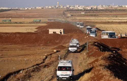 Sơ tán khẩn toàn bộ hai ngôi làng trung thành với Tổng thống Syria ảnh 1