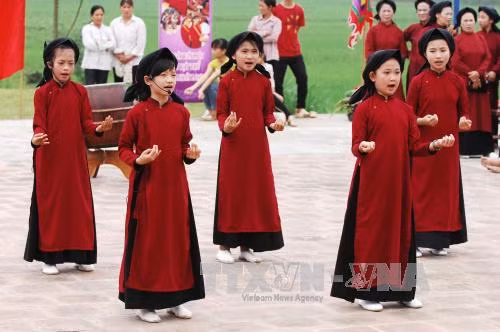 Hát Xoan thoát khỏi tình trạng cần bảo vệ khẩn cấp ảnh 2