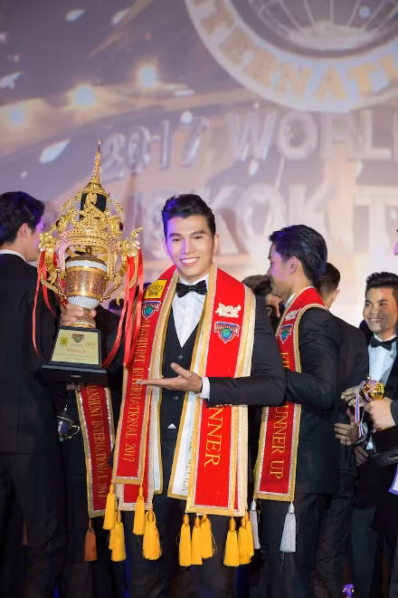 Ngọc Tình đăng quang ngôi vị Nam vương cuộc thi Nam vương Quốc tế 2017 ảnh 10