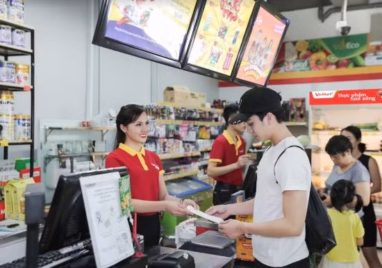 Hệ thống bán lẻ của Vingroup đạt Top 2 được người tiêu dùng ưa chuộng ảnh 3
