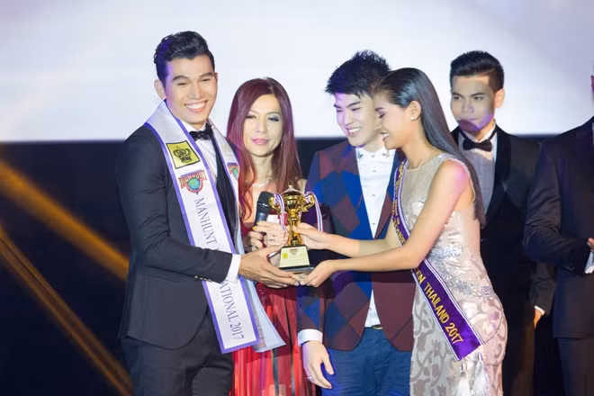 Ngọc Tình đăng quang ngôi vị Nam vương cuộc thi Nam vương Quốc tế 2017 ảnh 2