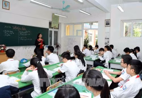 Đề xuất lương giáo viên ngang bằng với lương bác sĩ, kỹ sư cao cấp ảnh 1