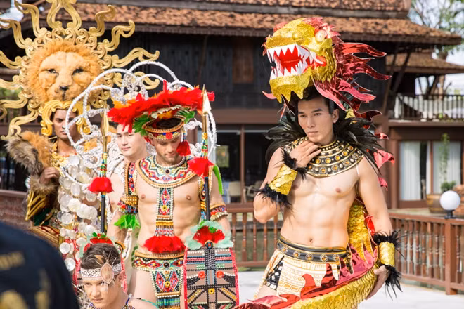 Báo Thái Lan ca ngợi Trương Ngọc Tình và trang phục dân tộc Việt Nam tại cuộc thi Manhunt ảnh 11