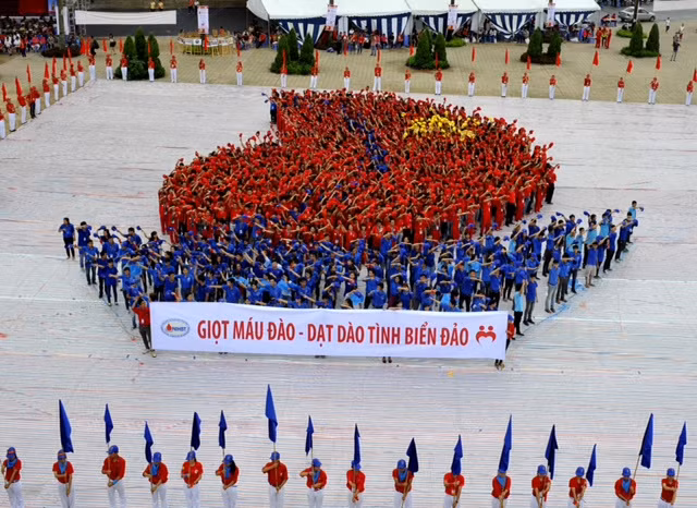 Hành trình đỏ - Hiến máu nhân đạo toàn dân ảnh 6