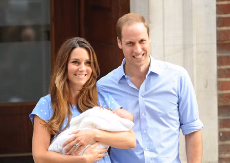 "Em bé hoàng gia" về Điện Kensington ảnh 1