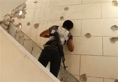 Mỹ tốn 1 tỷ USD/tháng nếu can dự vào Syria ảnh 1