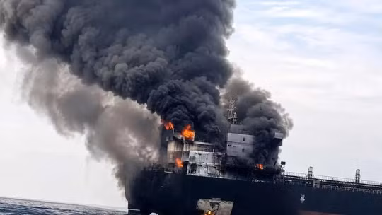 Iran nêu lý do tấn công tàu thuyền ở Hormuz, cáo buộc Mỹ ba lần vi phạm cam kết