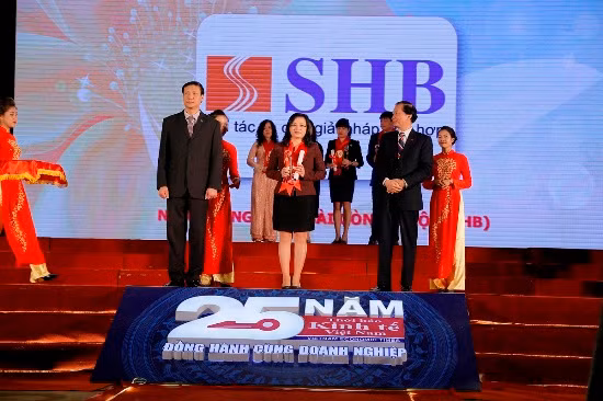 SHB lần thứ 8 đạt giải Thương hiệu mạnh ảnh 1