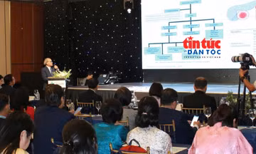 Gắn tiến bộ y khoa với chăm sóc toàn diện người bệnh