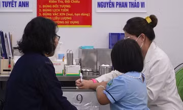 Tiêm vaccine não mô cầu tăng cao, bác sĩ lưu ý nhóm đối tượng dễ mắc bệnh