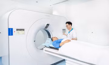 Phát triển y tế tư nhân gắn với chất lượng và an toàn người bệnh