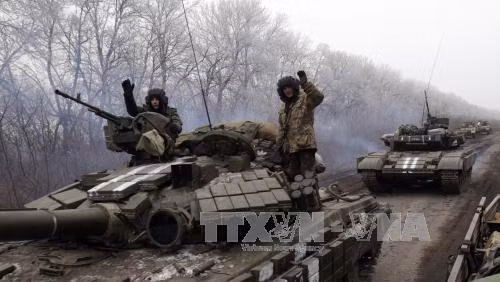 Binh sĩ Ukraine tại Debaltsevo ra hàng vì đói, rét ảnh 1