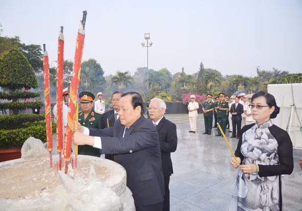 Dâng cúng bánh Tét Quốc tổ Hùng Vương ảnh 1