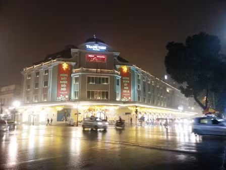 Hồ Gươm huyền ảo đêm cuối năm ảnh 1