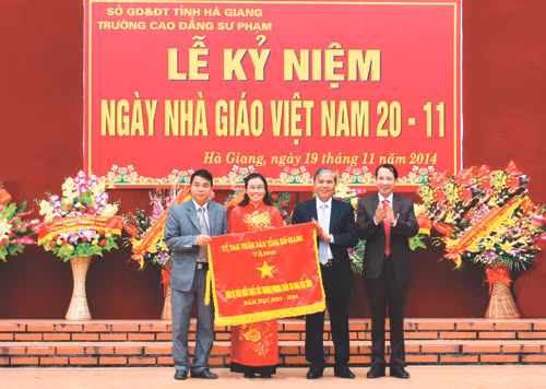 Trường Cao đẳng Sư phạm Hà Giang trước thềm năm mới 2015 ảnh 1