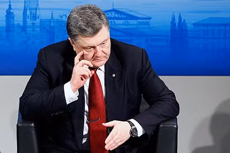Tổng thống Poroshenko và câu hỏi khó trả lời ảnh 1