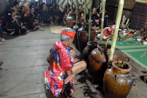 Độc đáo lễ cúng thần lúa của người Êđê ảnh 1