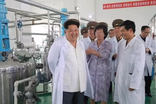 Ngoài vũ khí hạt nhân, Triều Tiên còn bị nghi có loại vũ khí hủy diệt khác ảnh 1