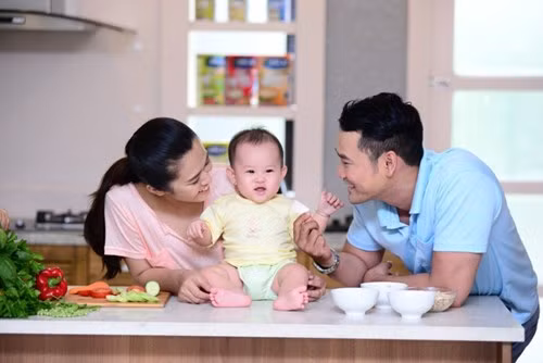 Nhật ký cho con ăn dặm siêu đáng yêu của một ông bố Việt ảnh 2
