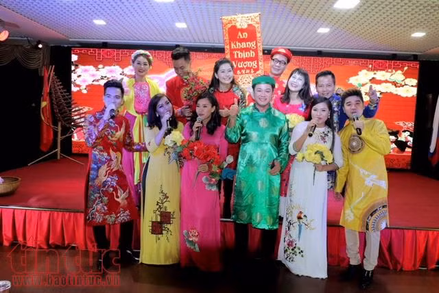 Xuân quê hương đến với người Việt Nam tại Moskva ảnh 1